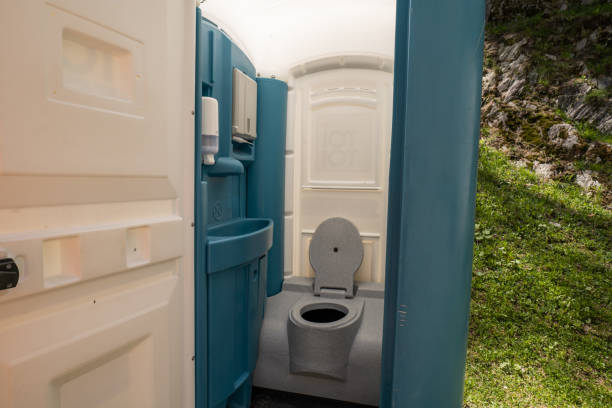 Best Affordable portable toilet rental  in East Moline, IL